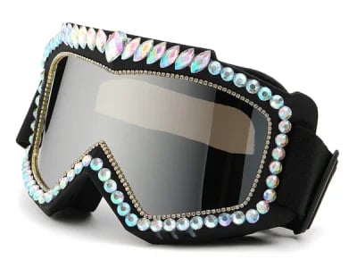 Sonnenschutz und Mode perfekt kombiniert in einer Festival Sonnenbrille