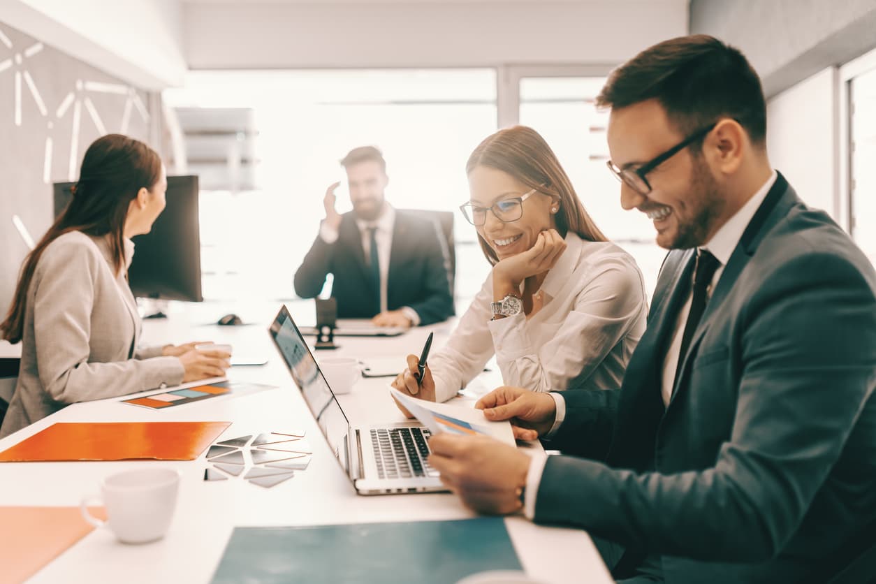 Mit einem Headhunter die perfekten Kandidaten identifizieren