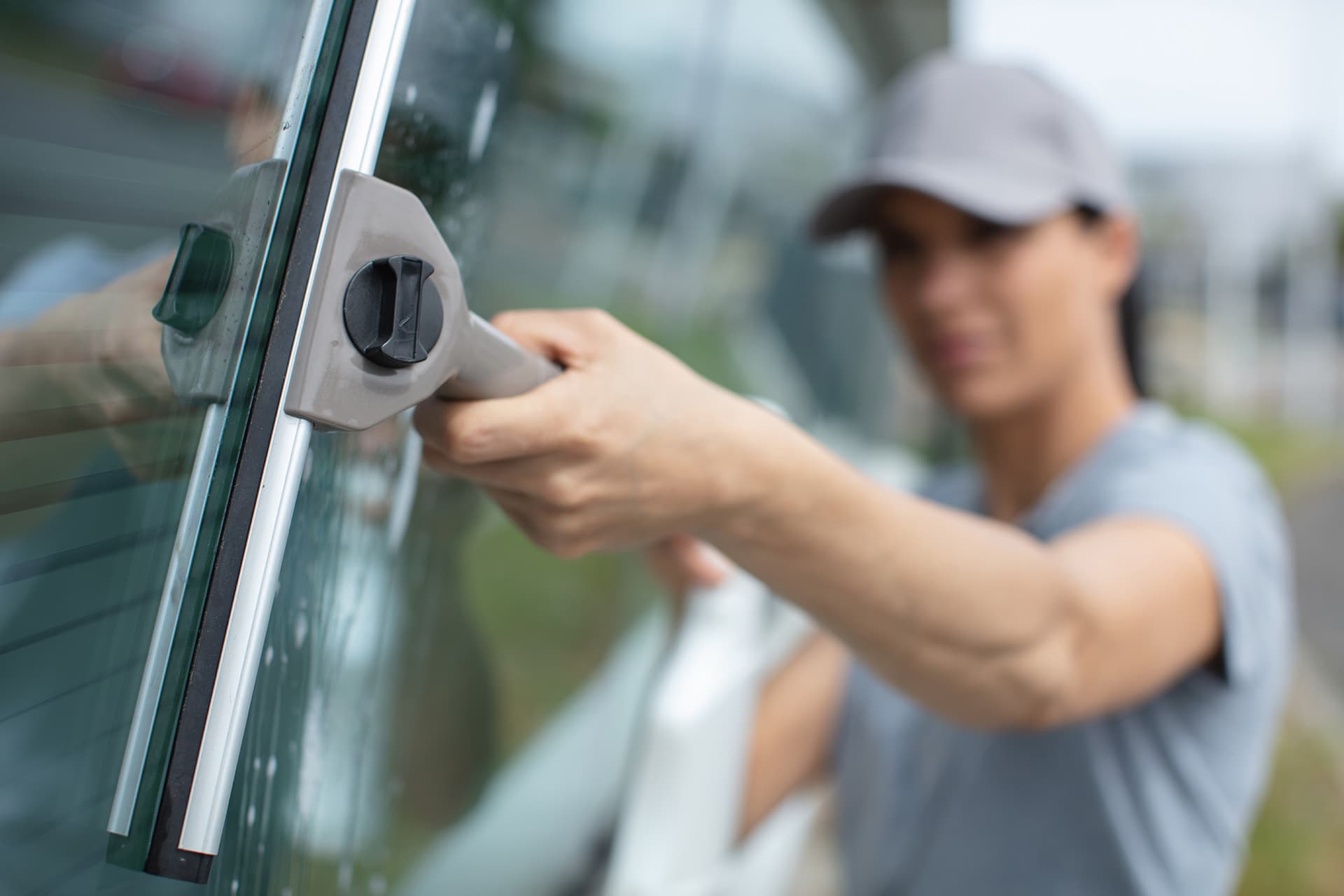 Jetzt Fensterputzer in der Nähe buchen – Meister-Job macht’s möglich