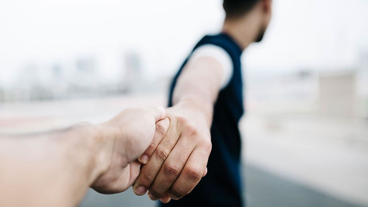 Ex zurück: Wie du durch kleine Gesten den Ex zurückgewinnen kannst